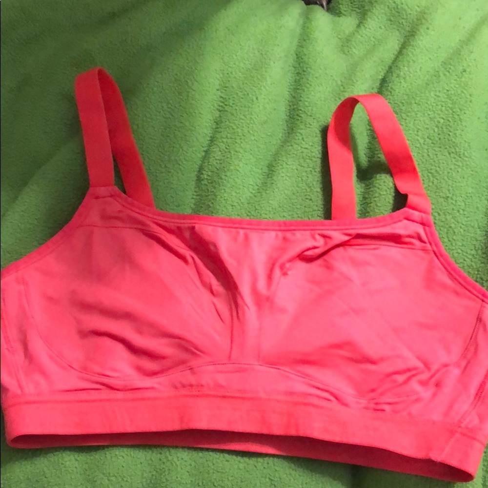 Sports bra